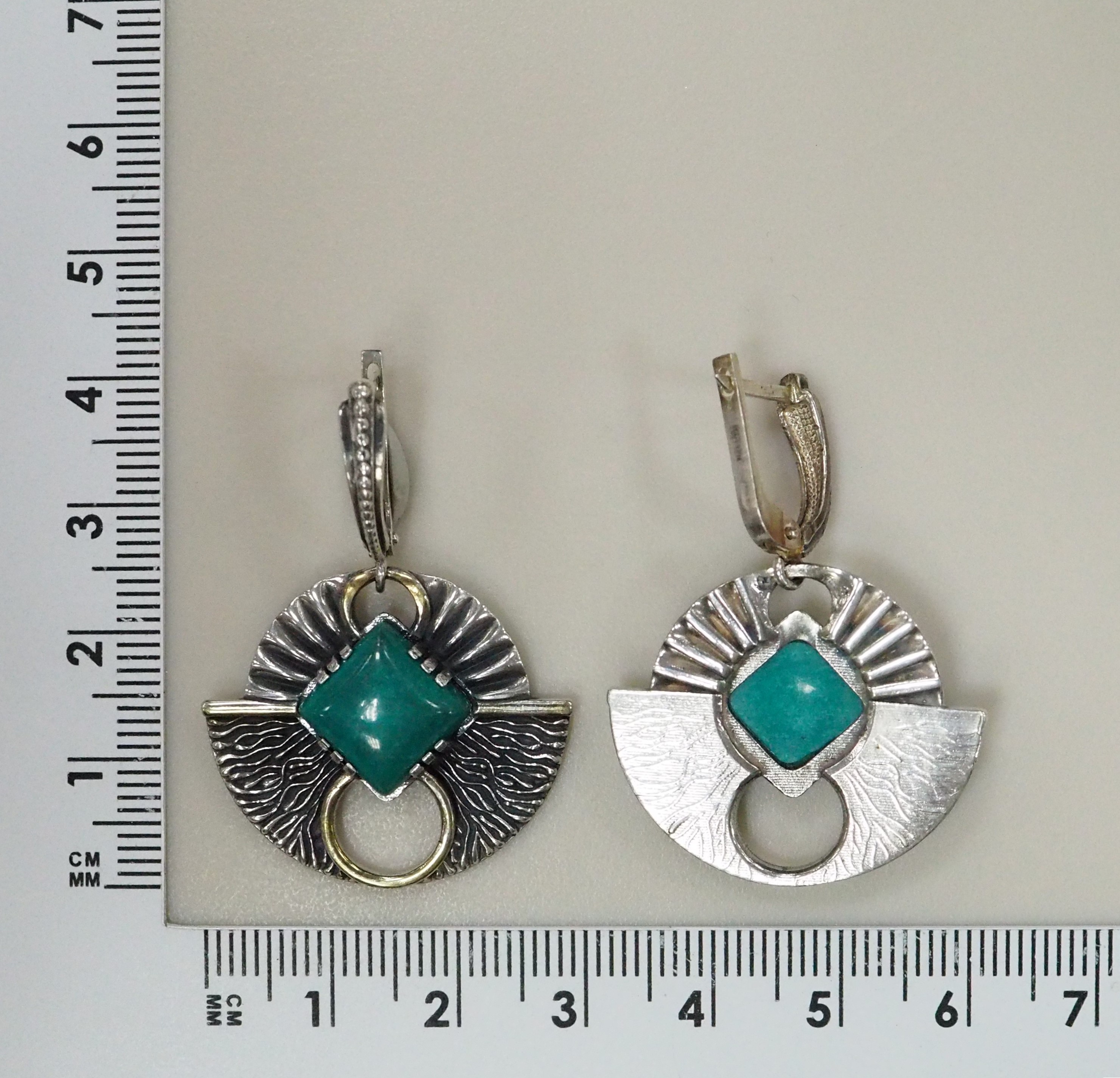 Серебряные серьги с бирюзой